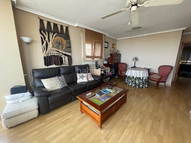 Foto 96d860c7-27b3-4195-b8a8-c60a4e4bb542. Pis amb aparcament piscina a Playa Muchavista Campello (el)