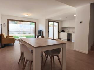 Semi detached house in Calle de la Pitera