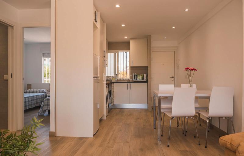 Foto f35b8f2e-b0f9-4e33-a088-f90dda9f32ac. Location appartement avec parking piscine dans PAU 5 Alicante