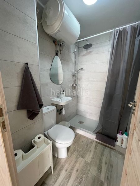 Foto 0bd3b718-c76c-44c7-aed0-e7a46e7fab09. Edificio en Carolinas Bajas Alicante