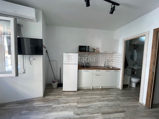 Foto 3a025494-bfd9-45f0-afe2-ac3c0e744ca4. Edificio en Carolinas Bajas Alicante