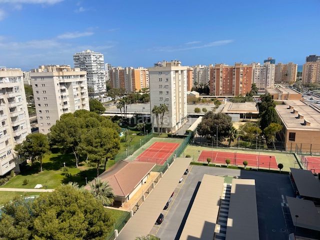 Foto c9389a56-4c47-4478-92f1-24a2bfcb2e3a. Àtic amb aparcament piscina a Playa de San Juan Alicante