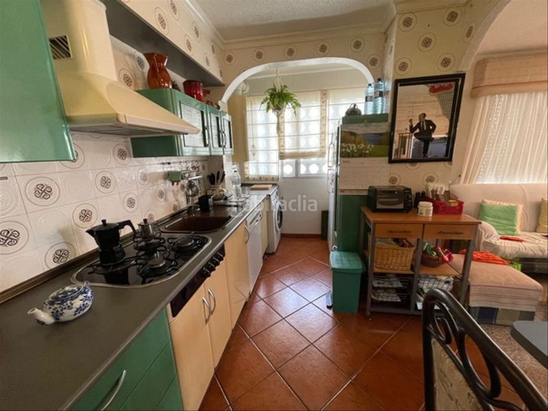 Foto 276918ea-f62b-4f43-a53b-9d295393490f. Pis amb calefacció aparcament a Campello Playa Campello (el)