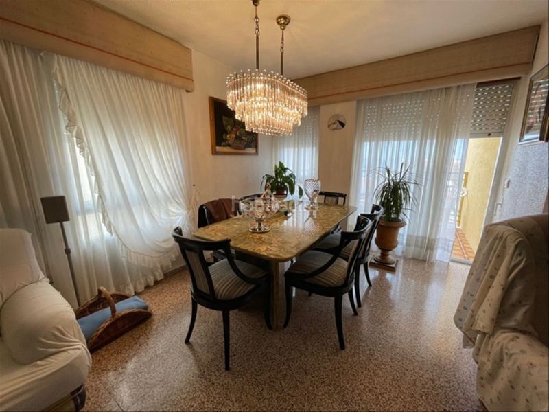 Foto 61b06671-33a6-4b39-bdb0-6211f24072e8. Pis amb calefacció aparcament a Campello Playa Campello (el)