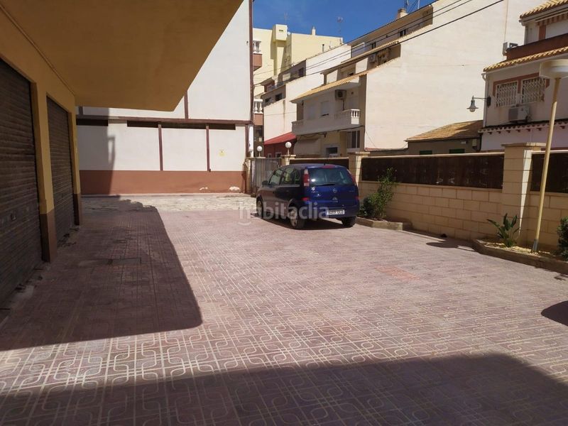 Foto 6865d97b-eadb-4a5c-a816-aa24683aa373. Pis amb calefacció aparcament a Campello Playa Campello (el)