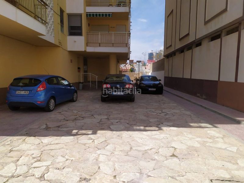 Foto bd3d8858-9ba7-42a5-aa91-c5a553d0faf3. Pis amb calefacció aparcament a Campello Playa Campello (el)