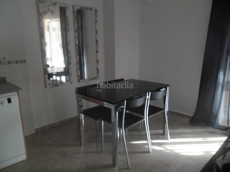 Foto 1959ffe9-e2c0-454a-8d89-09ad1820e72e. Casa adossada amb calefacció aparcament piscina a Mutxamel