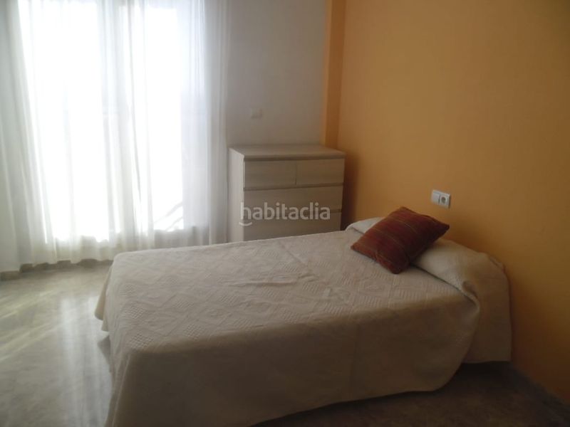 Foto 4212f50d-6423-4a84-9e33-3ebbf0a9e5d8. Casa adossada amb calefacció aparcament piscina a Mutxamel