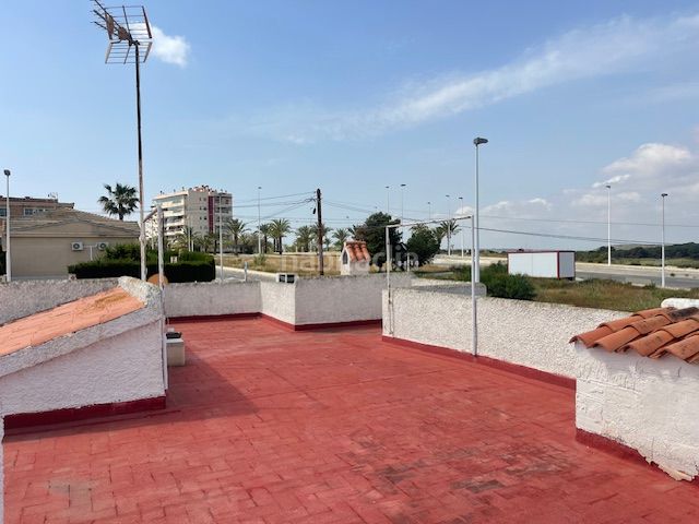 Foto 035bfb35-8866-4975-958e-5a304fb56669. Xalet amb xemeneia calefacció aparcament piscina a Elche / Elx