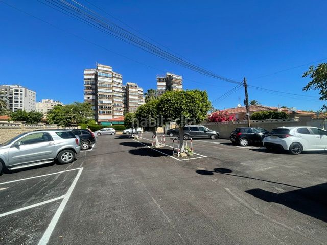 Foto 1eb21e07-d7aa-4170-a05d-73b603acba00. Xalet amb xemeneia calefacció aparcament piscina a Campello (el)