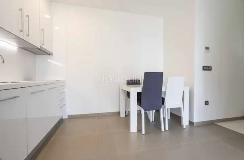 Foto 5628b350-77fd-4faa-ae7c-2dbedf28790c. Piso en Playa Poniente Benidorm