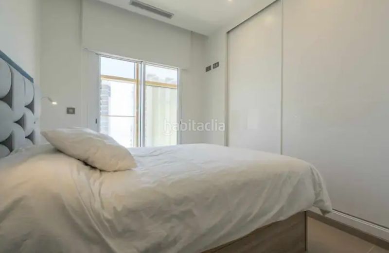 Foto e5a1f9b8-56fd-4216-8b59-0f273690f618. Piso en Playa Poniente Benidorm