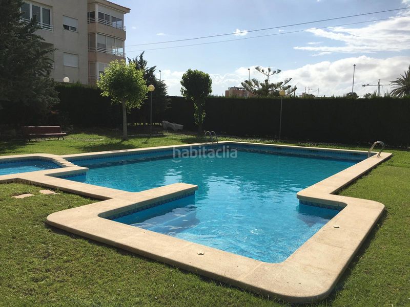Foto 33d02a5d-e4ab-490f-9e34-da9e36a0f57e. Pis amb calefacció piscina a Playa Muchavista Campello (el)