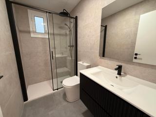 Appartement  Avinguda de madrid. ¡atención! exclusivo piso de diseño a estrenar en regente mendie