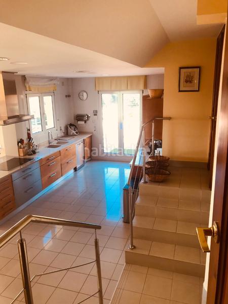 Foto 0a695613-c117-4cbd-ae74-cf3868a98165. Casa amb xemeneia calefacció aparcament piscina a Tiana