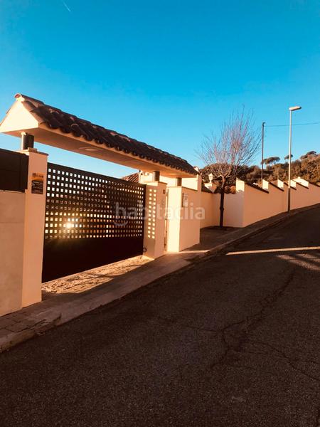 Foto f7a83aac-b09f-406d-96a3-283d6f5d9777. Casa amb xemeneia calefacció aparcament piscina a Tiana