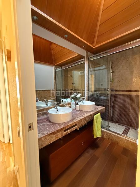 Foto 781bf0ca-26e1-45ce-8038-eeb246f9289f. Casa bifamiliare con camino riscaldamento parcheggio piscina in Sant Quirze del Vallès