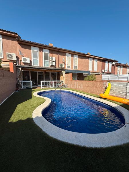 Foto 85d69f9b-8394-458d-b9ed-69348887575c. Casa bifamiliare con camino riscaldamento parcheggio piscina in Sant Quirze del Vallès