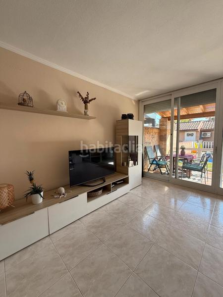 Foto df8a9ac3-03d7-4742-965b-cd09d8986cb7. Casa bifamiliare con camino riscaldamento parcheggio piscina in Sant Quirze del Vallès