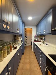 Casa adosada  Carrer blai net. ¡luz, espacio y diseño en sant boi!