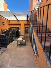 Reihenhaus  Carrer blai net. ¡luz, espacio y diseño en sant boi!