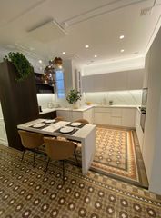 Flat in Via laietana 41. Exclusividad y lujo a pasos de portal de l'àngel: pieza reformad