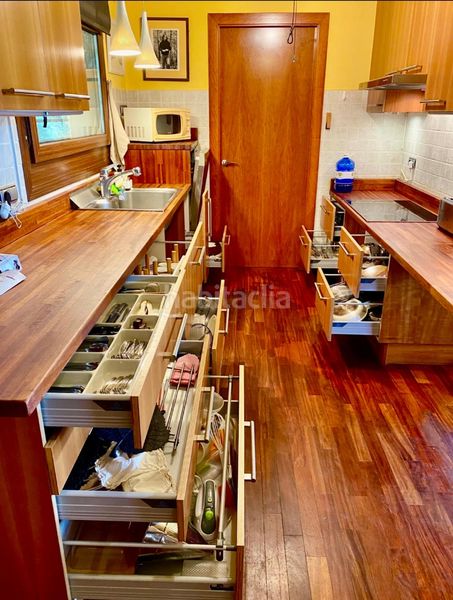 Foto f5d5e5a2-c515-47bf-9ac4-a01bca63963e. Casa a Bescanó