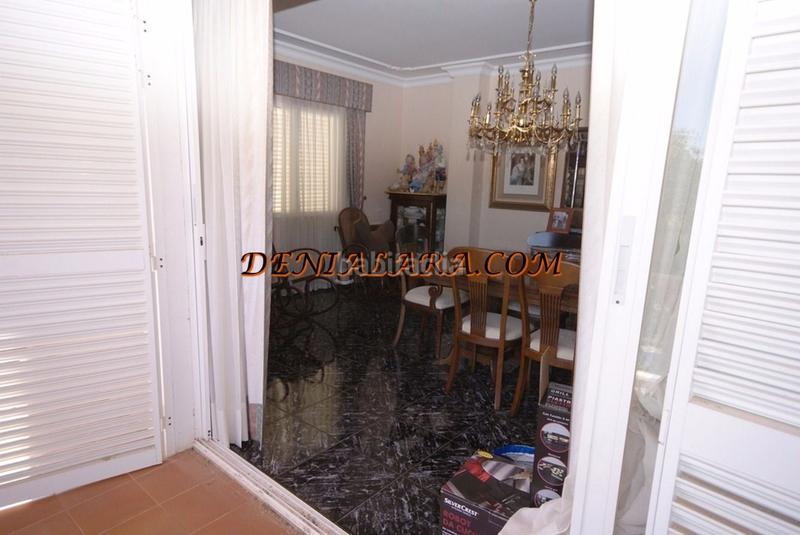 Foto 05e4e522-f353-4c75-a2a2-0b4fd4c99288. Chalet  independiente con dos alturas, 1.200m² de parcela de los cuales 360 m² son construidos para la vivienda; con 3 habitaciones en Dénia