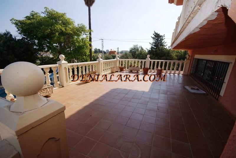 Foto 1380c4d0-b5fd-42b7-89cc-91ac16036c54. Chalet  independiente con dos alturas, 1.200m² de parcela de los cuales 360 m² son construidos para la vivienda; con 3 habitaciones en Dénia