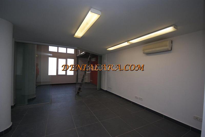 Foto f28439e2-2de5-4471-84b0-649225eb0b81. Locale commerciale con riscaldamento in Saladar Dénia