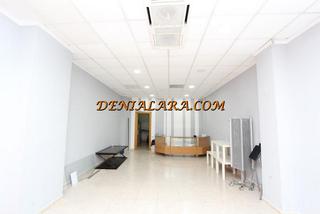 Local Comercial a Saladar. Céntrico local con 100m² en perfecto estado. dispone de 1 aseo,