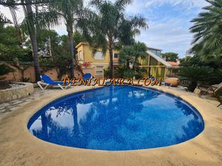 Chalet in Las Rotas / Les Rotes