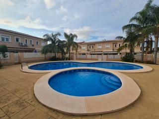 Affitto Casa a schiera in Las Rotas / Les Rotes. Adosado duplex de 220 m²  con  4 dormitorios y 3 baños, amueblad