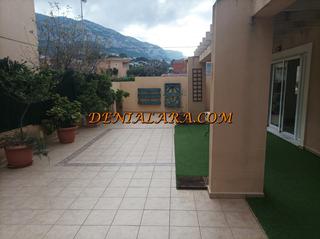Location Maison jumelée à Las Rotas / Les Rotes. Adosado duplex de 220 m²  con  4 dormitorios y 3 baños, amueblad