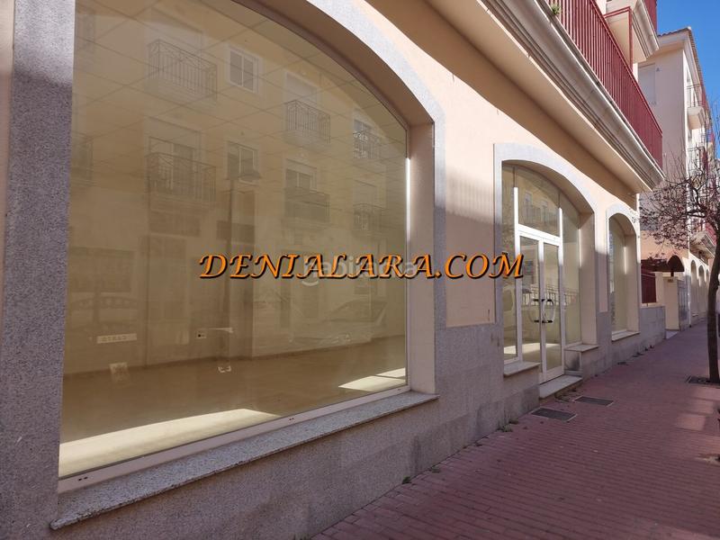 Foto 29befe4f-bbe9-462e-b611-edfa86fe5de1. Location local commercial dans Verger (el)