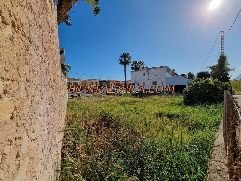 Foto c21d607a-cd64-4d76-b84a-b8d048f148f8. Wohngrundstück in Poblets (els)