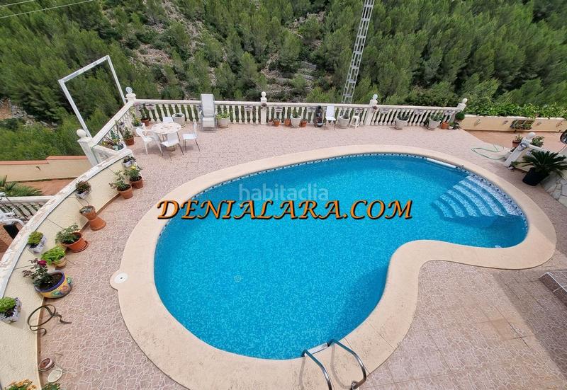 Foto 25c30136-a93e-456d-87ba-86dc93f8cffe. Chalet  con piscina y vistas panorámicas al mar y al montgó en Dénia