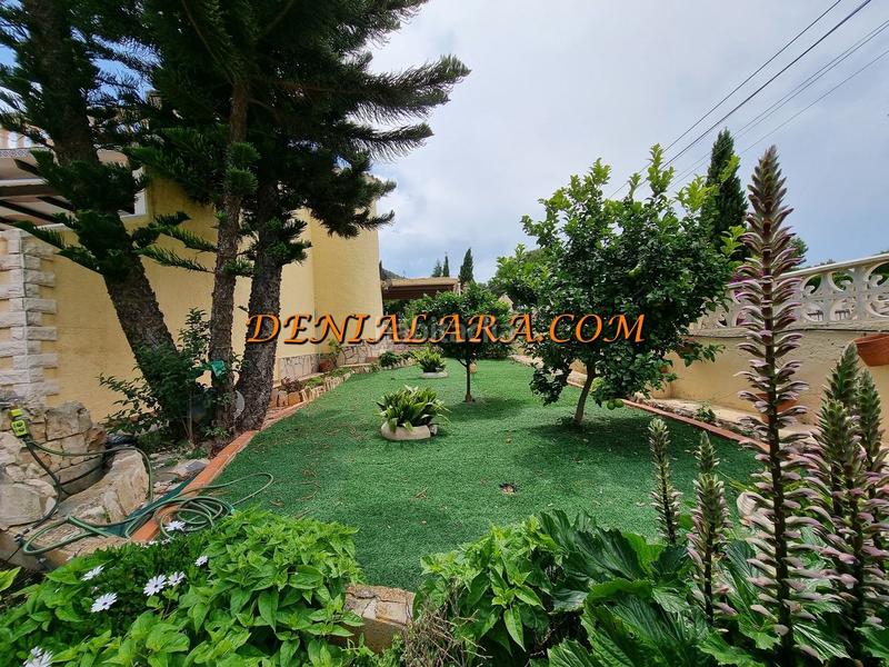 Foto 2c94dd1a-e865-460c-9705-20ed244d4d92. Chalet  con piscina y vistas panorámicas al mar y al montgó en Dénia