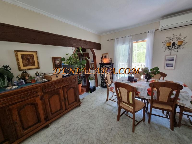 Foto b746302a-87e3-4a3c-8913-a47bd1d04f68. Chalet  con piscina y vistas panorámicas al mar y al montgó en Dénia