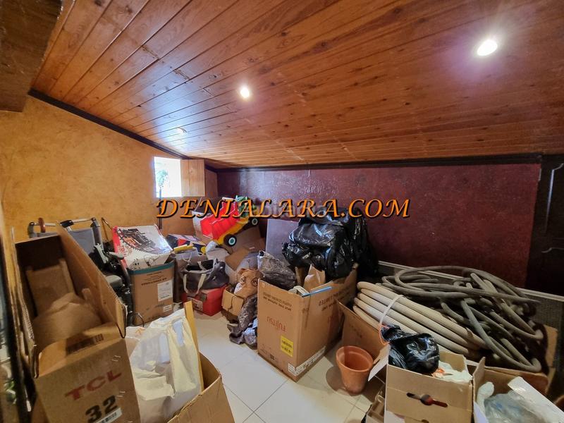 Foto 42af3c14-43b8-4633-95f9-fafe79a5378d. Casa  de 5 habitaciones en el centro de denia en Dénia