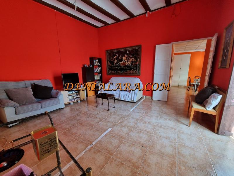 Foto 626e5467-213f-4101-aca5-16bbb994e5aa. Casa  de 5 habitaciones en el centro de denia en Dénia