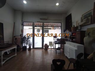 Local Comercial a Centro Urbano. Local de 100 metros con altillo