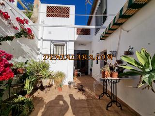 Maison à Sagra. Casa de pueblo con jardin y terraza