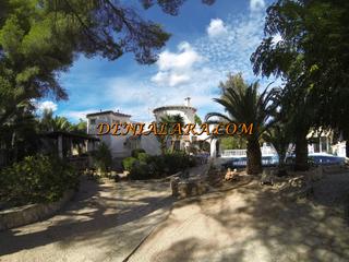 Xalet a El Montgó. Espectacular villa con vistas y piscina privada en el montgo