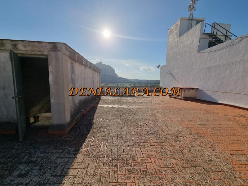 Foto f0dd3720-8bd7-4542-9758-4ed5d48b4887. Edifici a Verger (el)