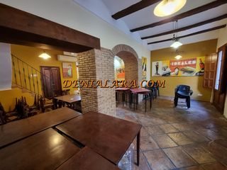Lloguer Local Comercial a Centro Urbano. ¡oportunidad única! local-restaurante con licencia en la mejor z