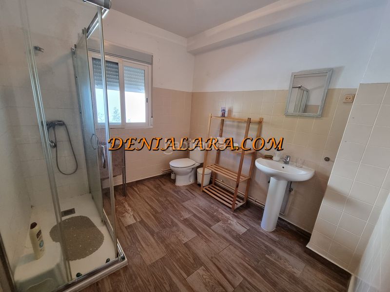Foto 59660e32-acee-4a4e-9d65-d0c88420e8cb. Casa amb xemeneia aparcament a Las Rotas / Les Rotes Dénia