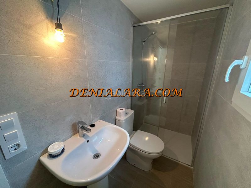 Foto f51f263c-6b05-46fc-a6c0-4b8223846b5e. Casa amb xemeneia aparcament a Las Rotas / Les Rotes Dénia