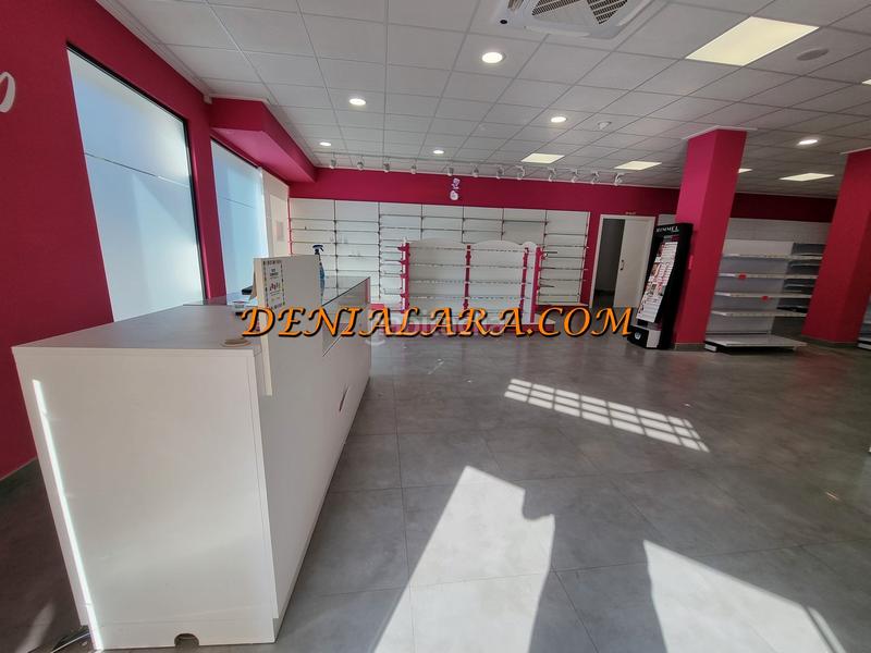 Foto 892bd562-f89f-4f68-a768-5bde73cb1170. Location local commercial dans Saladar Dénia