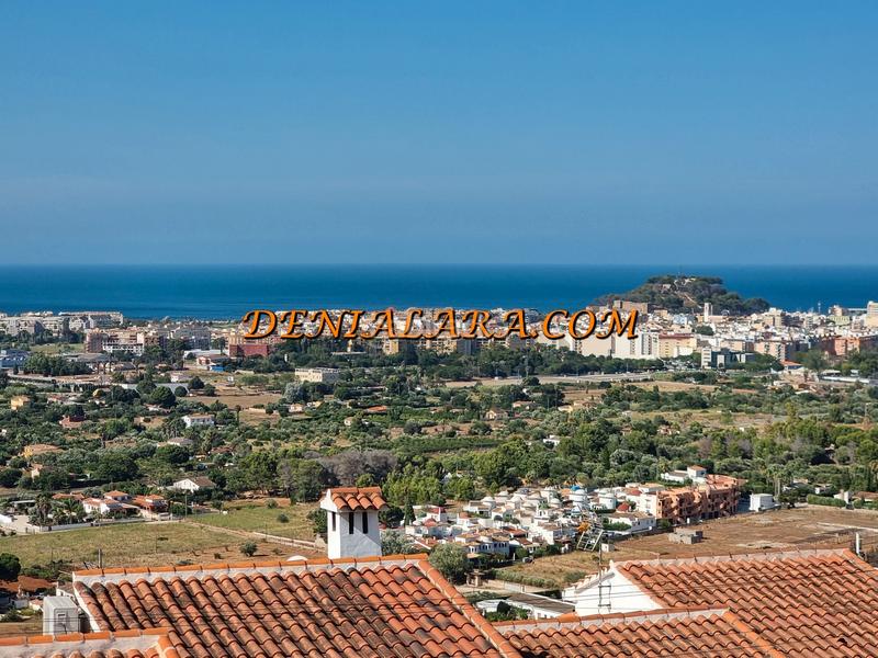Foto a90d1af8-d14d-4fd1-a642-7626f95b3ba1. Casa a schiera con parcheggio piscina in La Pedrera-Vessanes Dénia